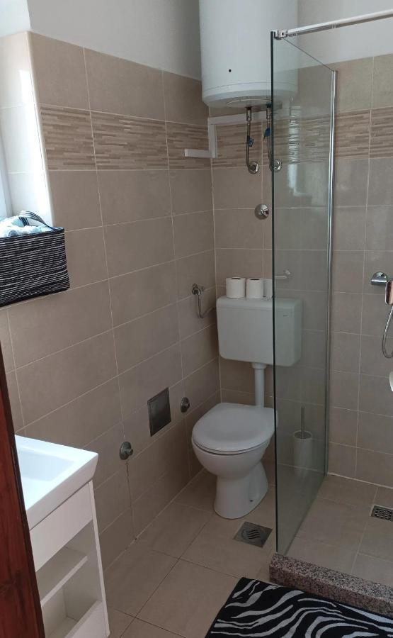 Family Apartments Tomy Пунат Экстерьер фото
