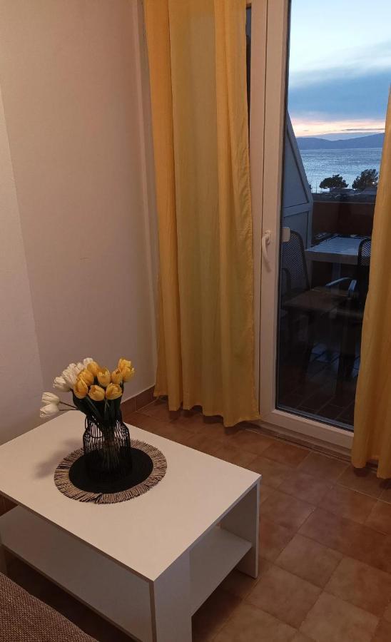Family Apartments Tomy Пунат Экстерьер фото