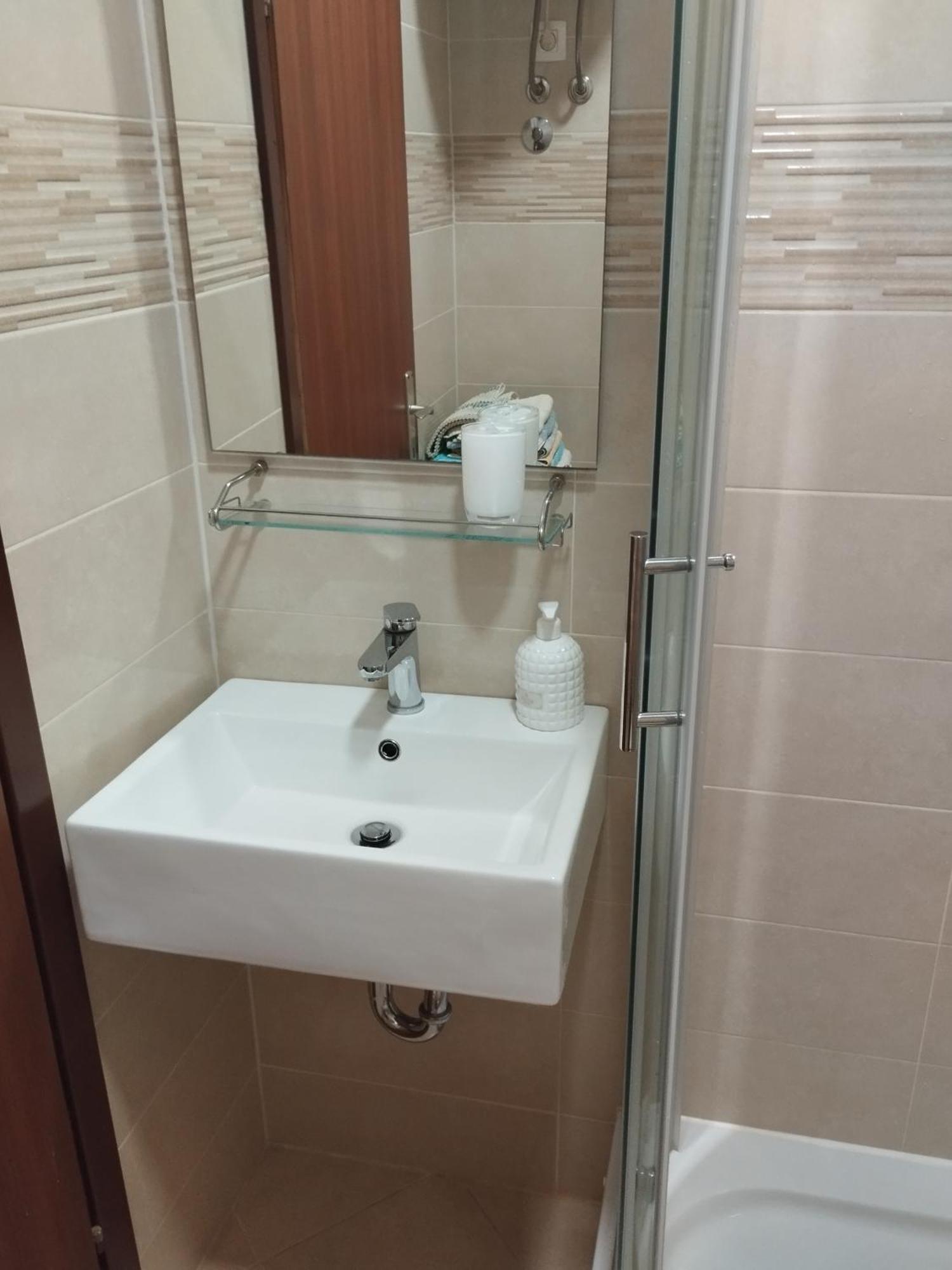 Family Apartments Tomy Пунат Экстерьер фото